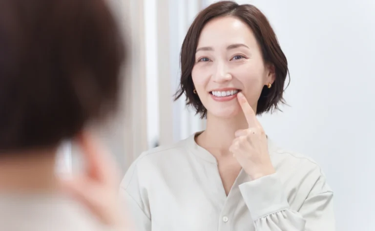 Patiente souriante après une mise en charge immédiate à Genève